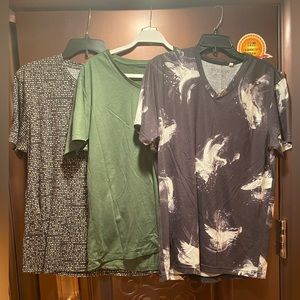 Guess 3-Pack Men's T-Shirts – Large (White, Black, Green)
